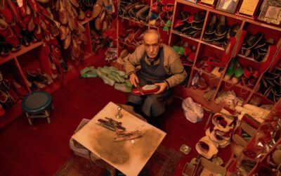 Discover the Art of Cobbler Making: Uncover the Best Shoemakers near You!